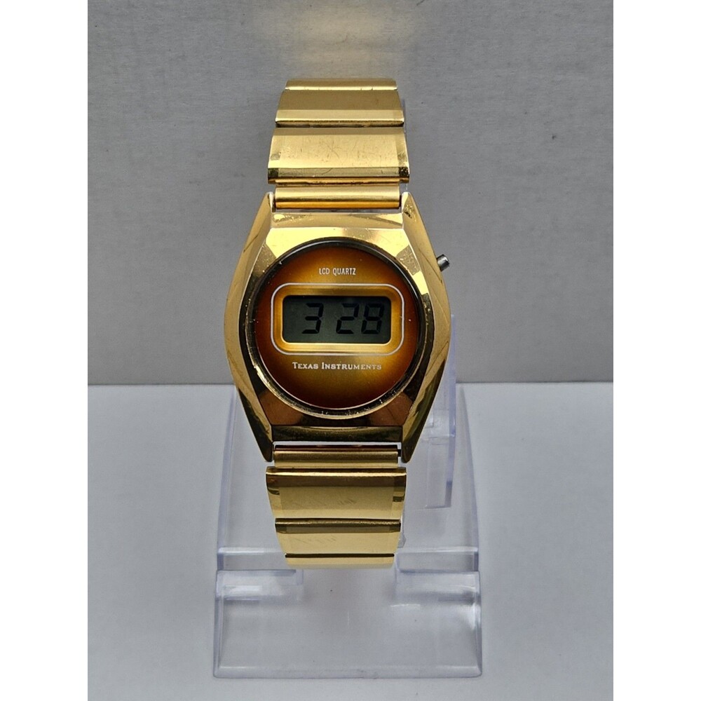 Vintage Texas Instruments Gold Tone LCD Quartz Mens Wristwatch 1970s New Battery